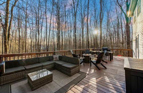 Boho Haven Hideaway - Walk to Pool,Theater,Arcades, Firepit, Lake Access - Foto 54