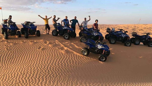 Un grupo disfrutando del tour