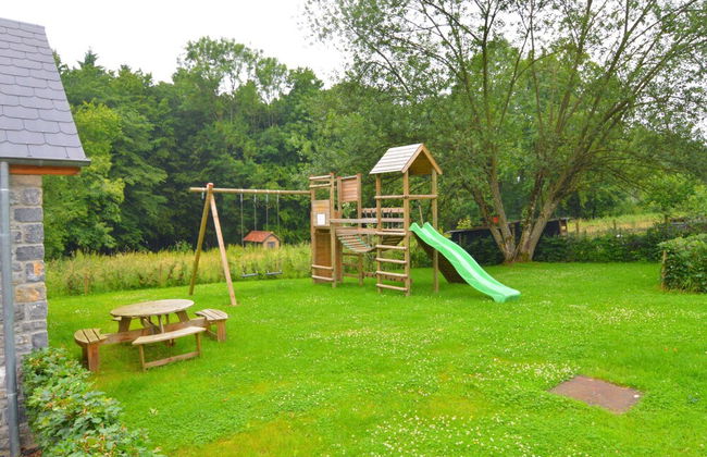 Forestview Family Home - Photo 34