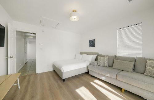 Lazy Bones - Vacation Home Near the Beach with Private Pool & Golf Cart - Foto 46