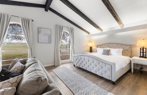 Farm Retreat with Jacuzzi, Fire Pit, Mini Goats, Mini Ponies and Mini Cows - Foto 20