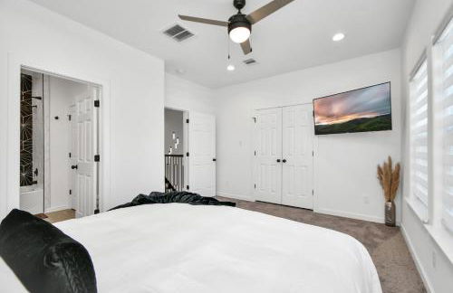 NEW! Grand Luxé Retreat - Modern Luxury - Free Parking - Near Med Center & NRG - Foto 9