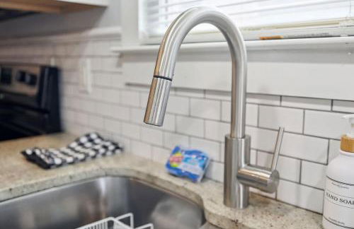 East Nashville Sweetie Near to Downtown 2 Bed 2 Bath with Fenced Yard 30 or more Days by SkyRun Nashville - Foto 50