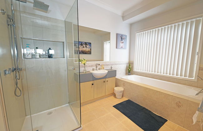 Hallam 5BRM Rental Entire House - Foto 35