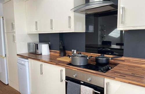 Spacious 3 bed with driveway - Foto 9