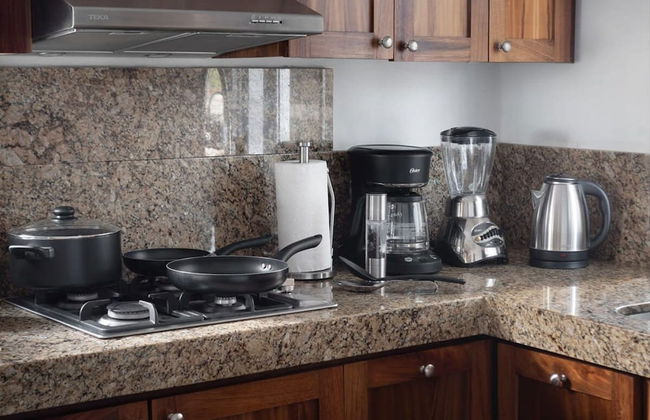 2Br Beach-near Suite Escape - Photo 14