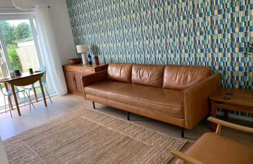 2 Bed-Sleeps 4-Parking-Pets-10 min walk to Beach - Foto 16