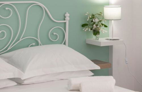 Casa EleMar Villa with Private Yard - Photo 36