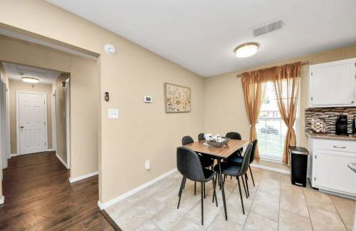 Cozy 3BR Retreat Near NASA and Hobby Airport - Foto 27