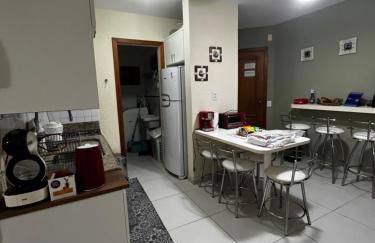 Apto Jurerê 2 quartos 400m da Praia - Foto 13