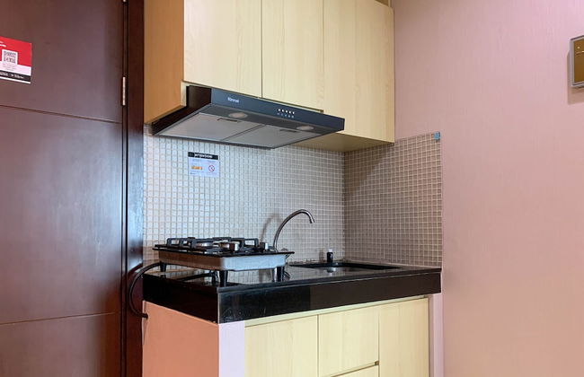 Nice And Strategic 1Br At Sky Terrace Apartment - Photo 4