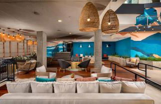 Stunning 2BR apartment steps from Santa Monica pier - Photo 29