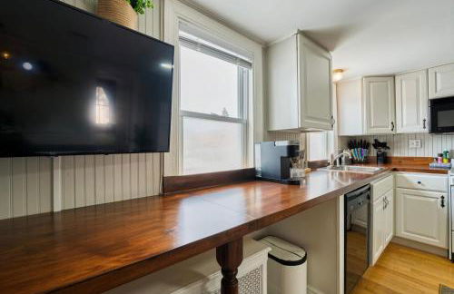 Central Affordable Apartment Near Capitol with Parking - Foto 11