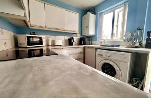 Oldham Bungalow Retreat: 2BD Peaceful Comfort - Foto 3