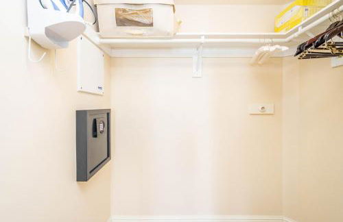 TRUMP INTERNATIONAL BEACH RESORT 2 BEDROOM APARTMENT 1600 Sf Ocean and Bay View - Foto 8