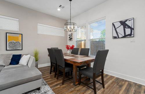 The Oasis - Modern 3BR Near Downtown - Med Center - Stadiums - Foto 8