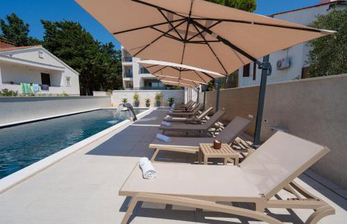 Bumblebee apartments & rooms with pool - Foto 74