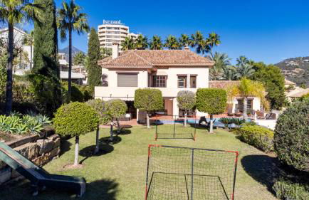 Luxury Villa Robledal By Mabiente - Views of the sea and the golf course - Foto 10