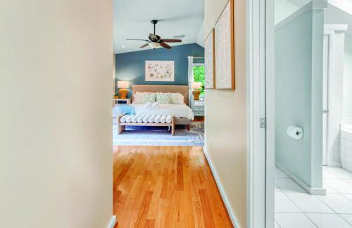 7 Bdrm, Pickleball, Bball, HotTub, FirePit, Golf! - Foto 40