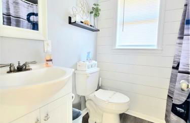 Dock House, Close to Camp Lejeune, water access, DOCK, king bed - Foto 29