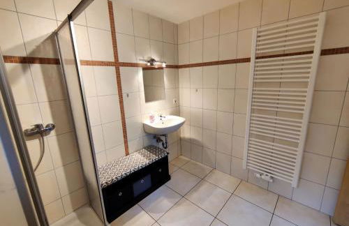 Spacious semi-detached house with wood stove located directly on the Rennsteig - Foto 59