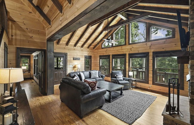 Waterfront 1-acre Private Dock, Hot Tub, Firepit Bankhead Lodge by Avantstay - Foto 26