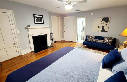 1860 House In the Heart of Downtown - Foto 32