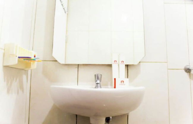 Pool View Studio Room Apartment The Nest Puri - Foto 19