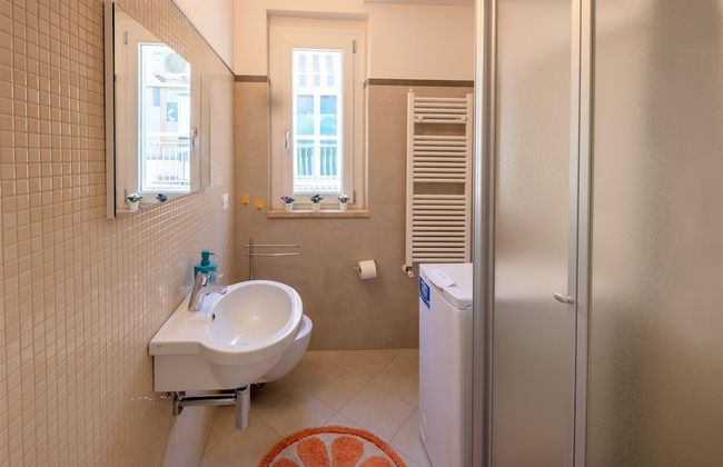 Elegante Trilocale Marconi Prima Fila Mare - Foto 17