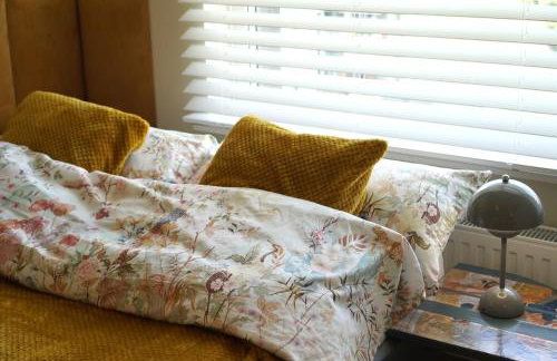 Cosy Modern Flat - Balcony & Cinema - Foto 2