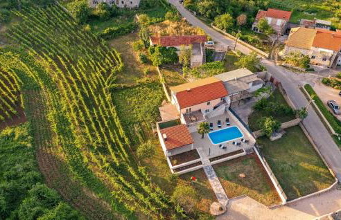 Awesome Home In Krivodol With Wifi - Foto 1