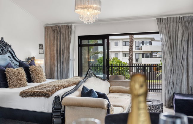 Orewa Beachcomber - Photo 23