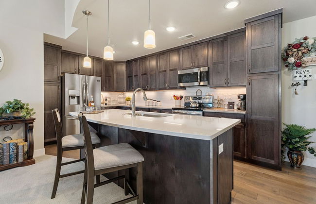 Serene Retreat With Hot Tub, Sauna, Pool & Gym - Foto 9