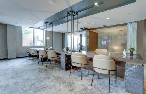 Prime Metro Proximity - Condo at Clarendon - Foto 43