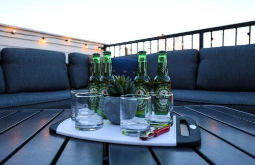 New Lux Townhome 6 mins to DT Rooftop Sleeps 12 - Foto 14