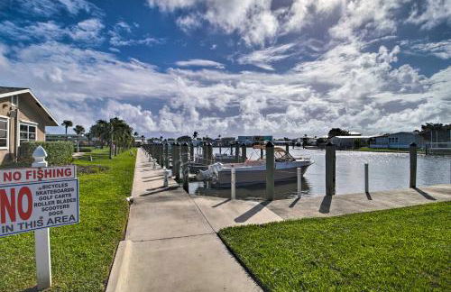 Pool Access, Walk to Beach! Cozy Jensen Beach Home - Photo 30