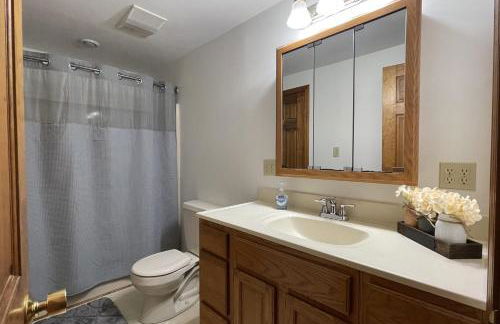 Spacious, Sunny Lake House! Close to ski trails. - Foto 21