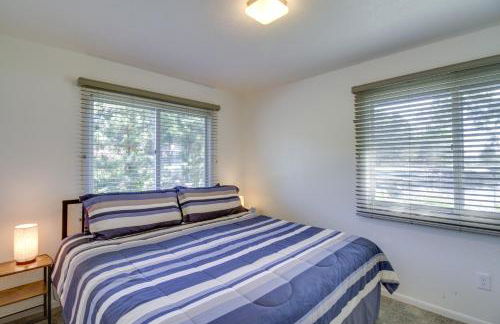 Lakefront Walker Home with Boat Dock and Lift! - Foto 11