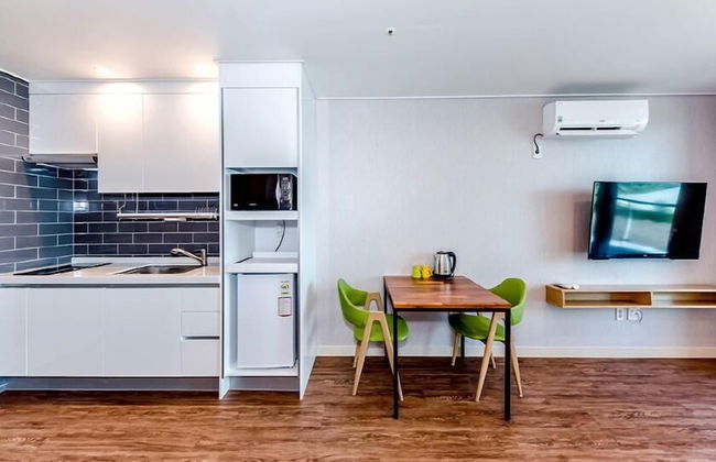 JnB Family Hotel - Photo 16