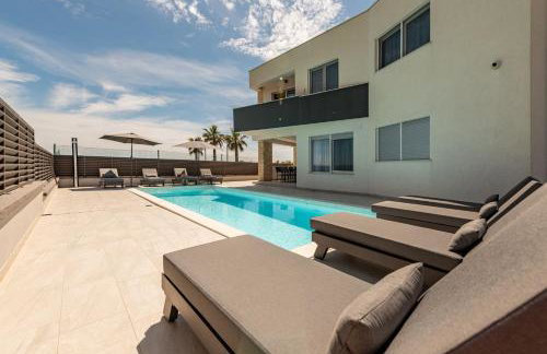 Villa Amfora with heated pool, wellness and tennis - Foto 1