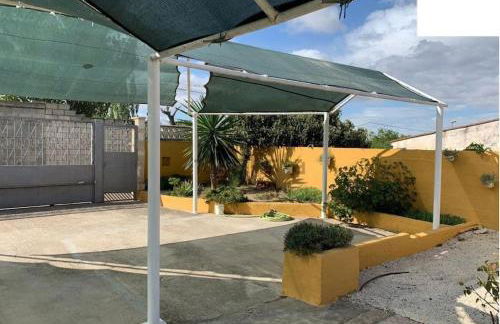 Habitaciones en planta superior independiente con piscina - barbacoa - Foto 18