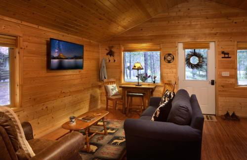 Reclusive Moose Cabins - Photo 6