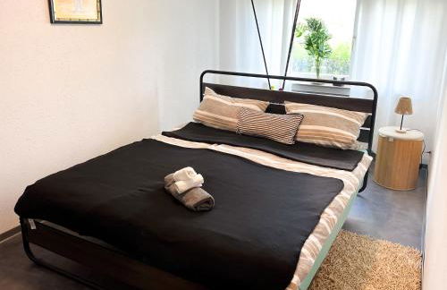 Helle 2 Zimmer Wohnung mit Balkon gemütlich & zentral - Foto 9