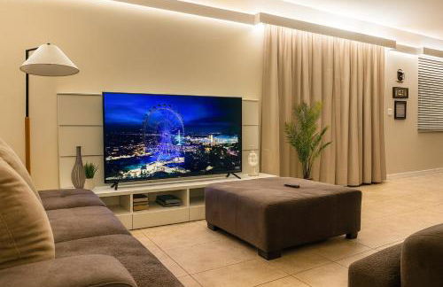 Family Home 20 min Disney 4BR Heated Pool BBQ - Foto 77