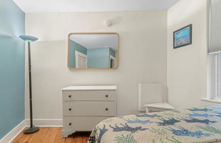 East end. Walk to food, beer and downtown fun. - Photo 10