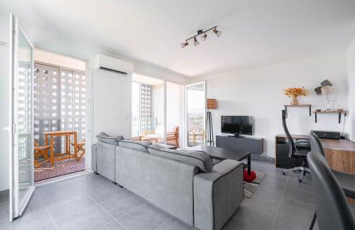 T2 Entre plage et centre ville-Terrasse/Parking - Foto 18