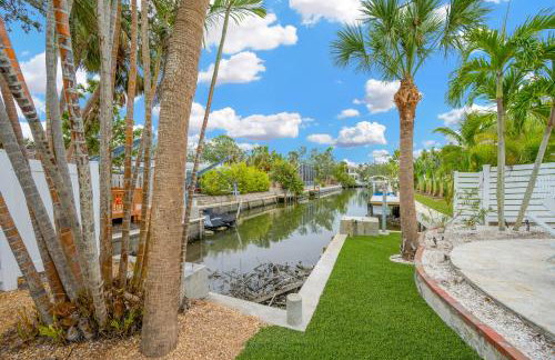 Home ON Key with pool, hot tub, putting green, arcade games, bike & mins to beach! - Foto 6