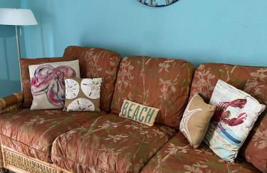 Ocean Views - Heated Pool - Hot Tub - Corner Unit - steps to beach - SS 29 - Foto 5