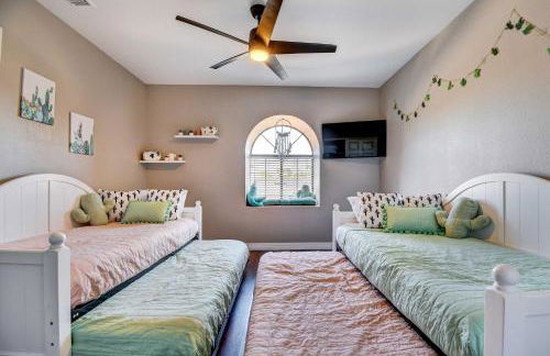 Poolside Backyard Oasis! Scottsdale Family Retreat - Foto 27