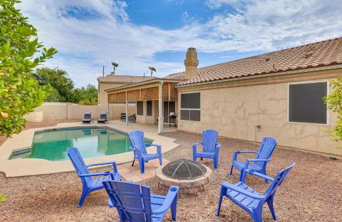 Game Room and Backyard Oasis Avondale Group Getaway - Foto 31